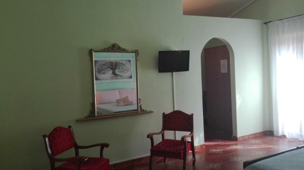 Agriturismo Monte Pino Telti Ngoại thất bức ảnh