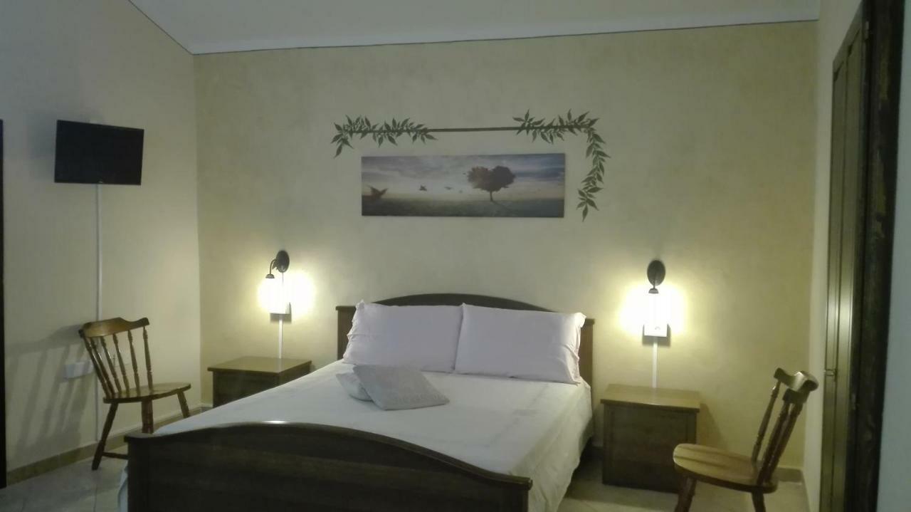 Agriturismo Monte Pino Telti Ngoại thất bức ảnh